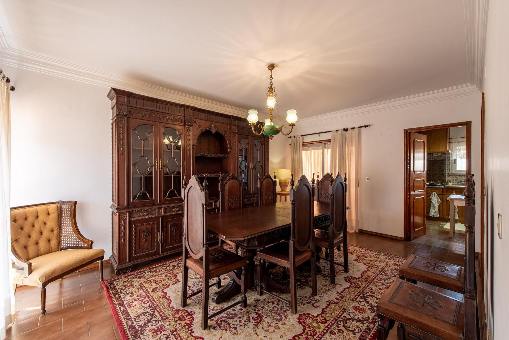 Villa Cantinho Alegre Em *